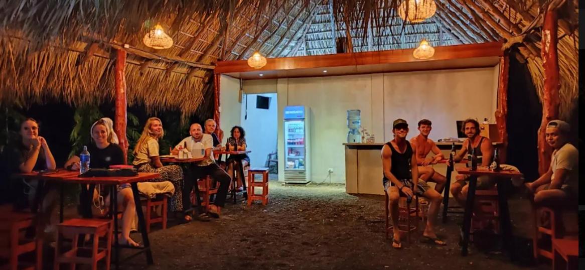 Hostel Los Chocoyos Merida Екстер'єр фото