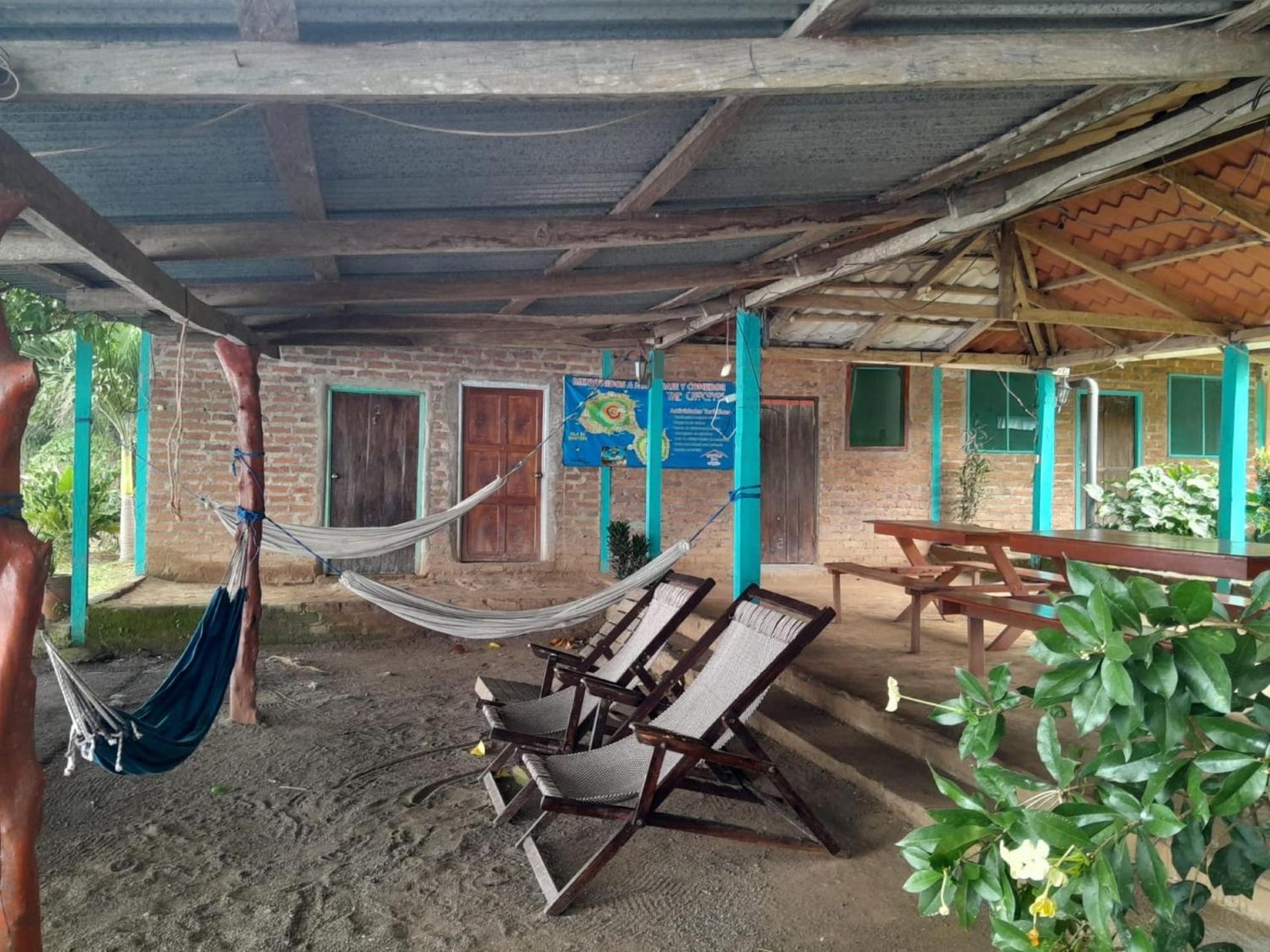 Hostel Los Chocoyos Merida Екстер'єр фото