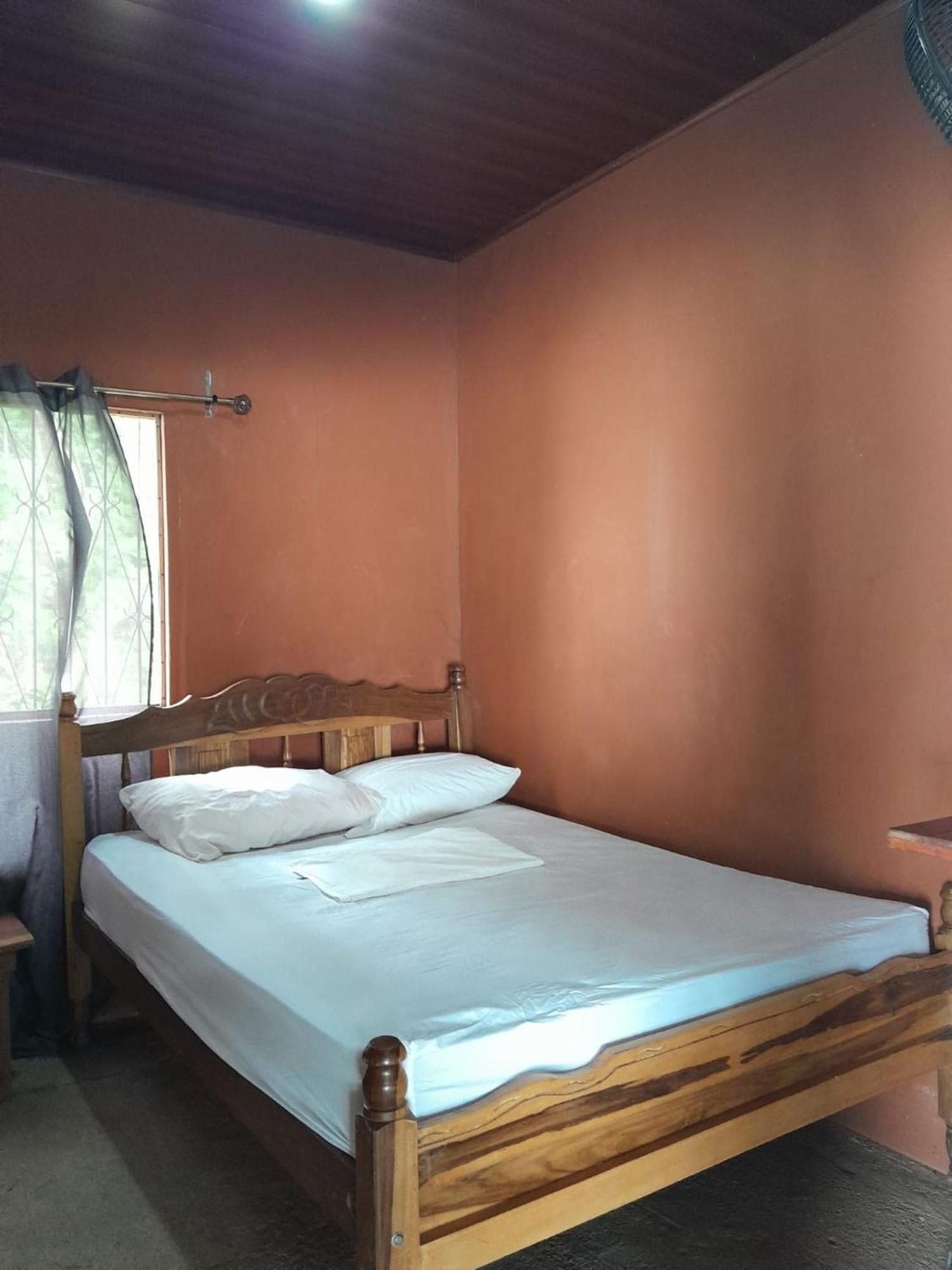 Hostel Los Chocoyos Merida Екстер'єр фото
