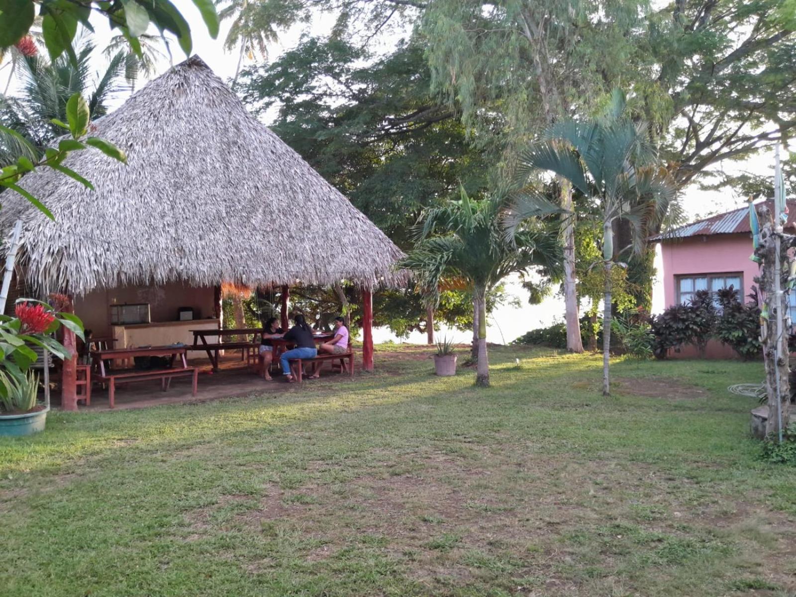 Hostel Los Chocoyos Merida Екстер'єр фото